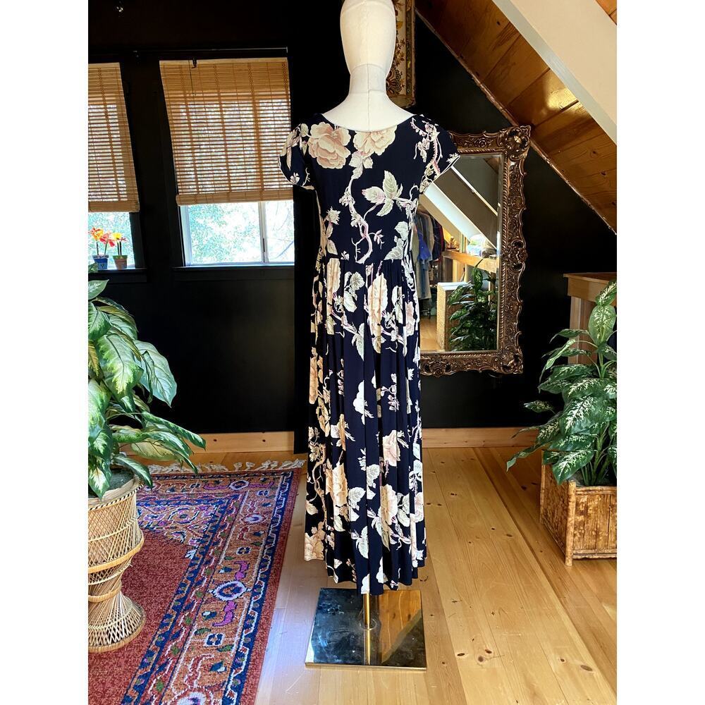 Vintage Dress Floral - Picture 3 of 9